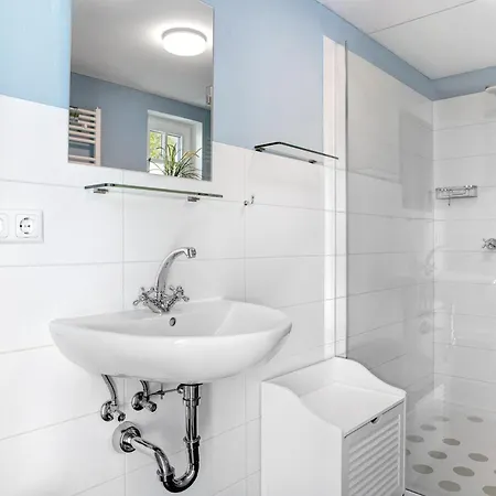 Daire Reetferienhaus Luett *